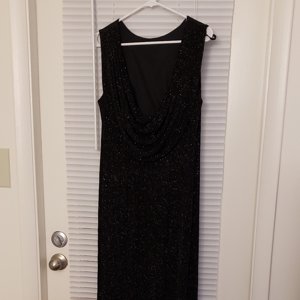 Dress - Picture 2 of 5